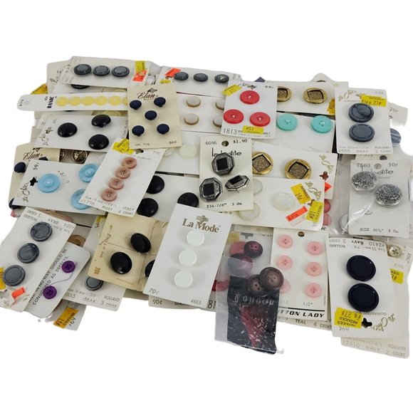 Vintage Button Lot of 299 Buttons Duck Tin Bulk Buttons New Old Stock Crafting - Picture 5 of 8